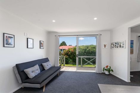 Photo of property in 38 Philip Street, Carterton, 5713