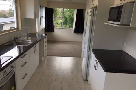 Photo of property in 1/4 Orton Street, Glenfield, Auckland, 0627