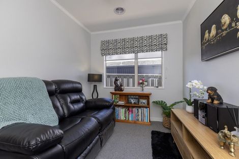 Photo of property in 5a Nathan Avenue, Paraparaumu Beach, Paraparaumu, 5032