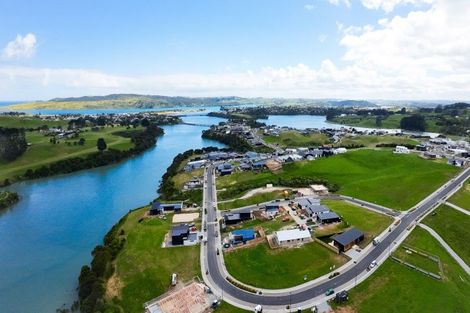 Photo of property in 71 Omahina Street, Raglan, 3225