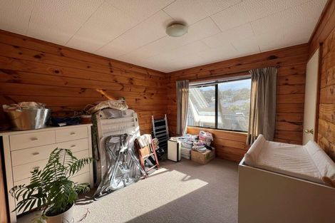 Photo of property in 2/11 Heather Place, Sunnynook, Auckland, 0620