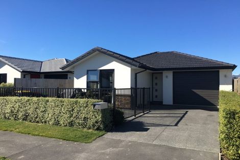 Photo of property in 17 Packard Crescent, Halswell, Christchurch, 8025