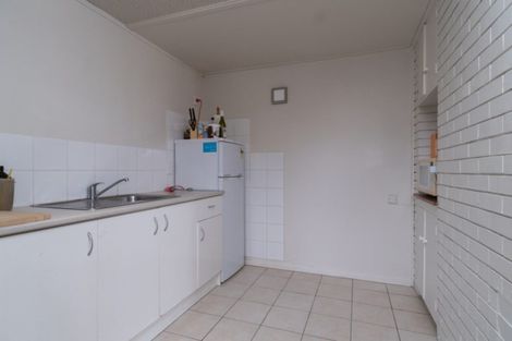 Photo of property in 281 Te Atatu Road, Te Atatu South, Auckland, 0610