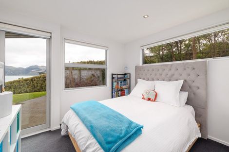 Photo of property in 5 Emerson Crescent, Diamond Harbour, Lyttelton, 8971