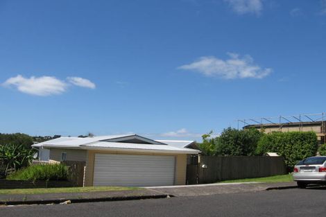 Photo of property in 6 Flynn Street, Birkdale, Auckland, 0626