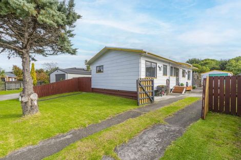 Photo of property in 19 Spackman Crescent, Paraparaumu, 5032