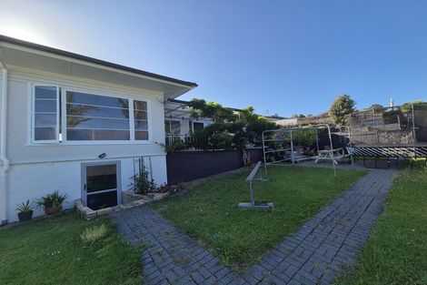 Photo of property in 17 Howe Street, Howick, Auckland, 2014