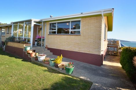 Photo of property in 27 Bayne Terrace, Macandrew Bay, Dunedin, 9014