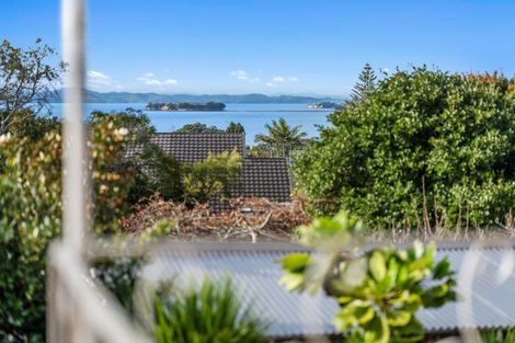 Photo of property in 1/53 Uxbridge Road, Mellons Bay, Auckland, 2014