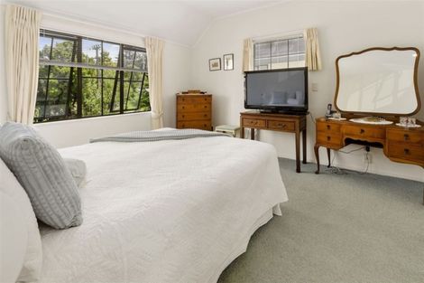 Photo of property in 1/274 East Coast Road, Forrest Hill, Auckland, 0620