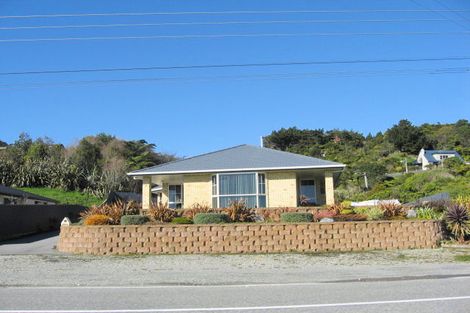 Photo of property in 9 Main South Road, Karoro, Greymouth, 7805