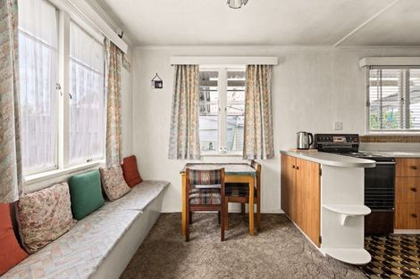 Photo of property in 412 Huia Place, Camberley, Hastings, 4120