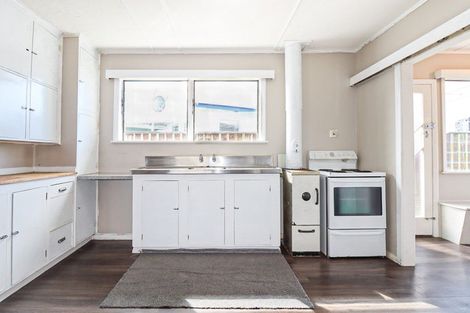 Photo of property in Christian Street, Dannevirke, 4930