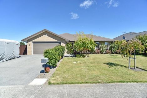Photo of property in 7 Walnut Way, Rangiora, 7400