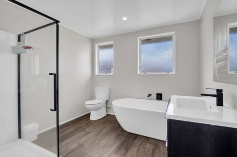 Photo of property in 111 Apollo Parade, Milson, Palmerston North, 4414