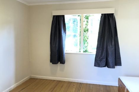 Photo of property in 25 Lake Road, Northcote, Auckland, 0627