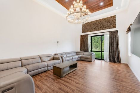 Photo of property in 300 Whitford Road, Whitford, 2576