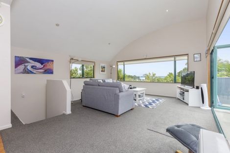 Photo of property in 2 Ben James Drive, Hillsborough, Auckland, 1042