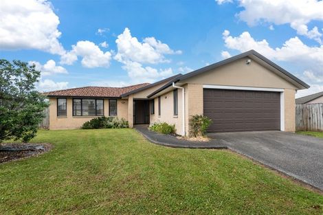 Photo of property in 96 Redcastle Drive, East Tamaki, Auckland, 2013