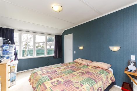 Photo of property in 15 Tweed Street, Roslyn, Palmerston North, 4414