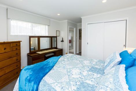 Photo of property in 94 Riverstone Drive, Riverstone Terraces, Upper Hutt, 5018