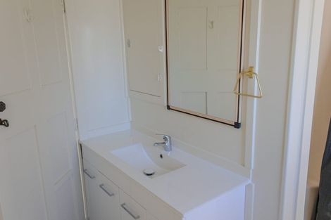 Photo of property in 24 Meeanee Quay, Westshore, Napier, 4110