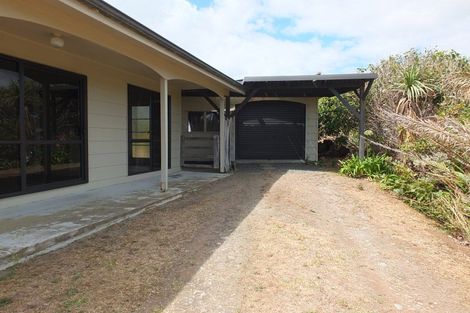 Photo of property in 3 Brown Terrace, Foxton Beach, Foxton, 4815