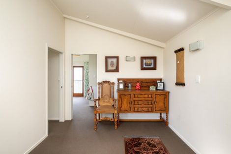 Photo of property in 37 Clifton Road, Haumoana, 4102
