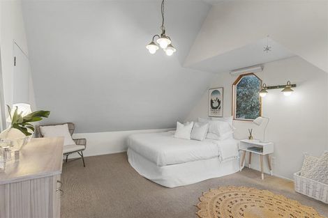 Photo of property in 1/51 Aeroview Drive, Beach Haven, Auckland, 0626