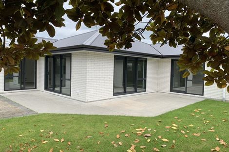 Photo of property in 12 Saffron Street, Cambridge, 3434