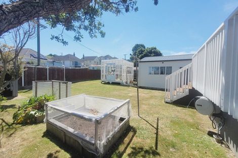 Photo of property in 21 Dimock Street, Titahi Bay, Porirua, 5022