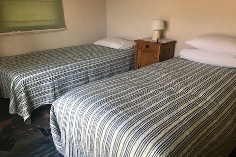 Photo of property in 10 Parliament Street, Thorndon, Wellington, 6011