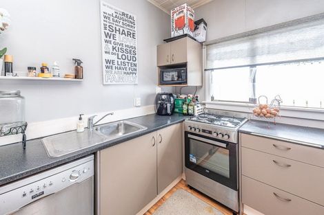 Photo of property in 51 Bamber Street, Castlecliff, Whanganui, 4501