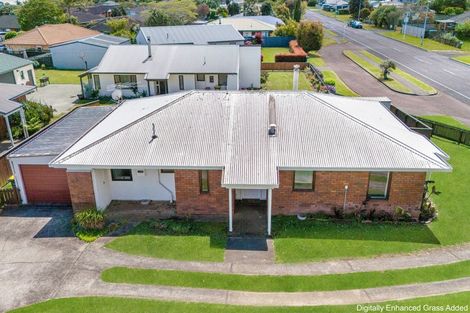 Photo of property in 70 Sandspit Road, Waiuku, 2123