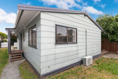 Photo of property in 22a Randwick Crescent, Moera, Lower Hutt, 5010
