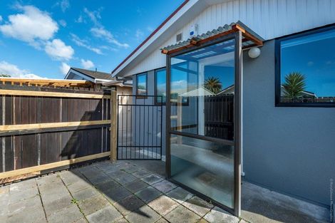Photo of property in 1/63 Bridge Street, New Brighton, Christchurch, 8062