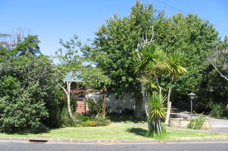 Photo of property in 2/26 Glenvar Road, Torbay, Auckland, 0630