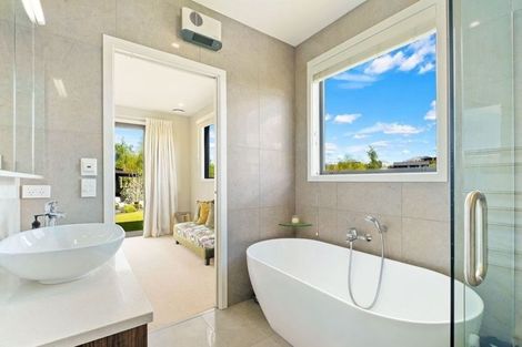 Photo of property in 12 Hidden Hills Drive, Wanaka, 9305