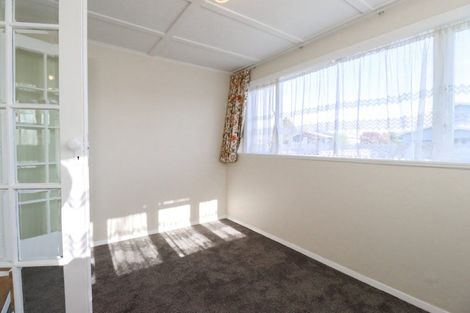 Photo of property in 24 Aroha Street, Takaro, Palmerston North, 4410