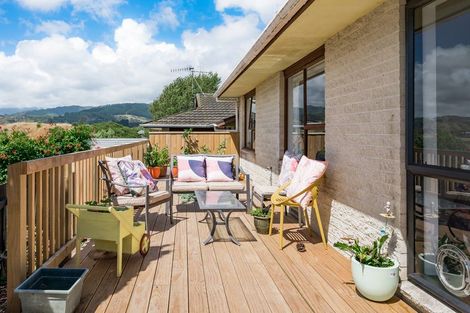 Photo of property in 10a Pohutukawa Crescent, Raumati Beach, Paraparaumu, 5032