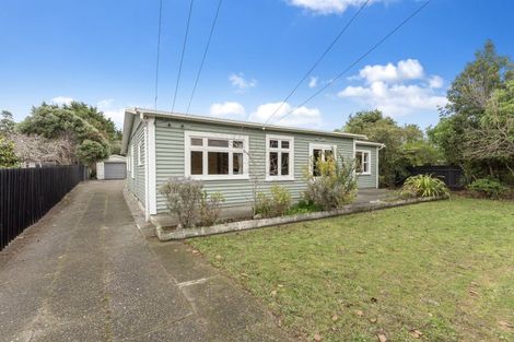 Photo of property in 27 Manuka Street, Otaki Beach, Otaki, 5512