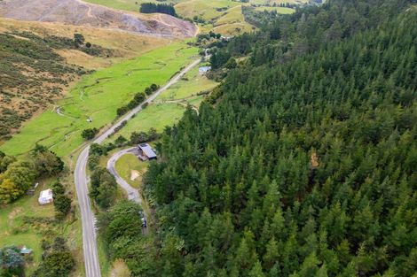 Photo of property in 90 Hoeke Road, Carrington, Carterton, 5791