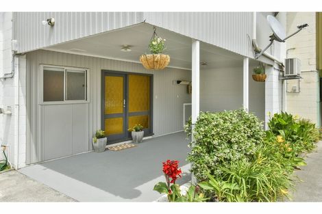 Photo of property in 4/66 Hillcrest Road, Papatoetoe, Auckland, 2025