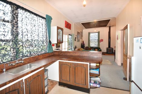 Photo of property in 136 Taieri Road, Kaikorai, Dunedin, 9010