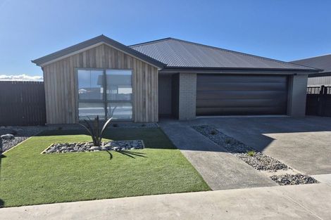 Photo of property in 30 Mcgrath Lane, Rangiora, 7400