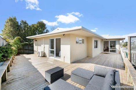 Photo of property in 2/57 Centorian Drive, Windsor Park, Auckland, 0632