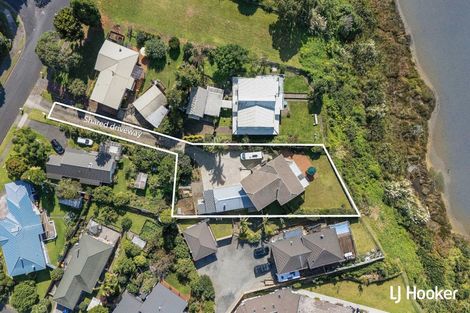 Photo of property in 16 Pohutukawa Drive, Athenree, Katikati, 3177