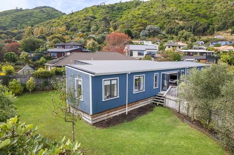 Photo of property in 9 Tauhou Place, Waikanae, 5036