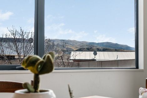 Photo of property in 6 Farrier Court, Cromwell, 9310