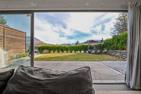 Photo of property in 4 Jackby Court, Jacks Point, Queenstown, 9371